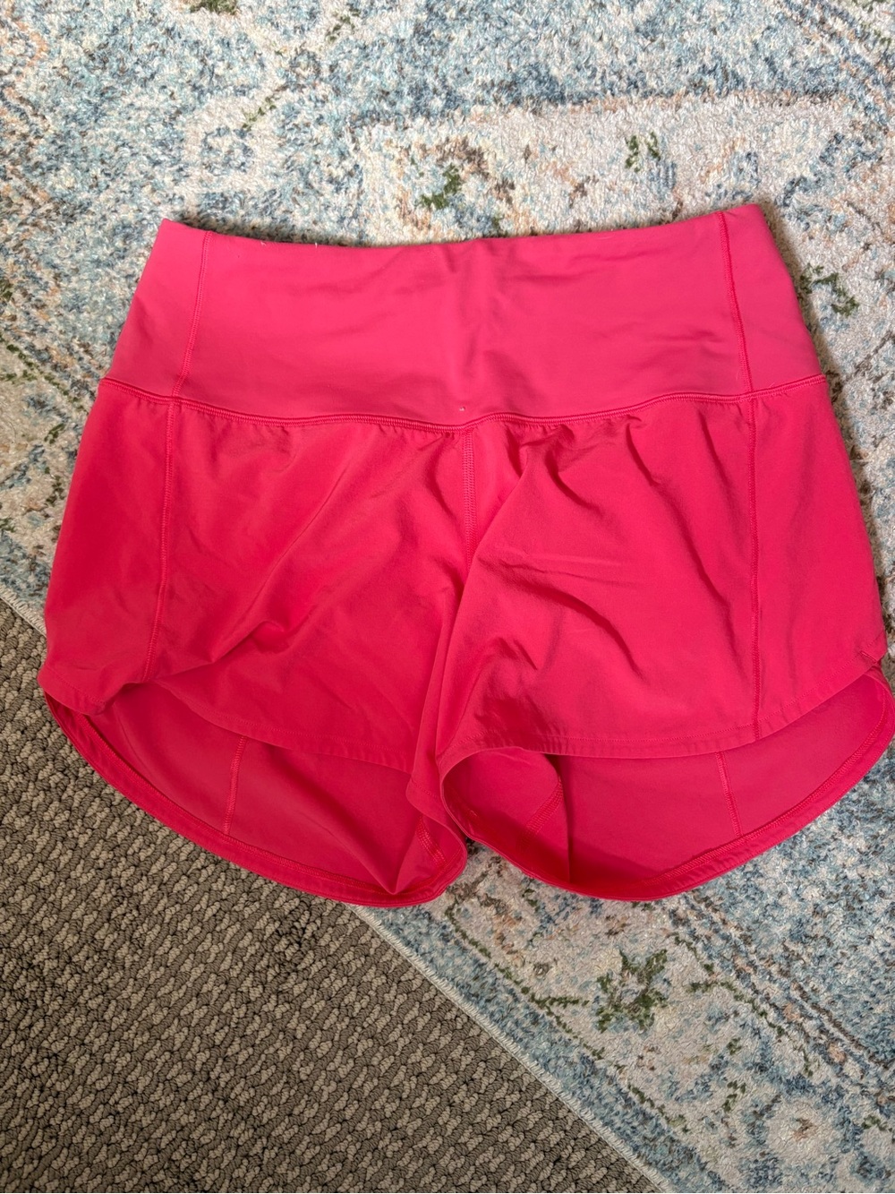 Lululemon Speed Up High Rise lined shorts